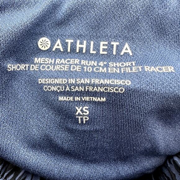 Athleta Mesh Racer Run 4" Shorts Featherweight Traverse Geo Indigo Blue XS - Picture 3 of 6